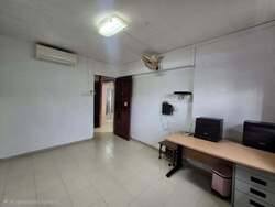 Blk 215 Bukit Batok Street 21 (Bukit Batok), HDB 4 Rooms #572750571